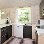 4 Star Holiday Home In Albaek *