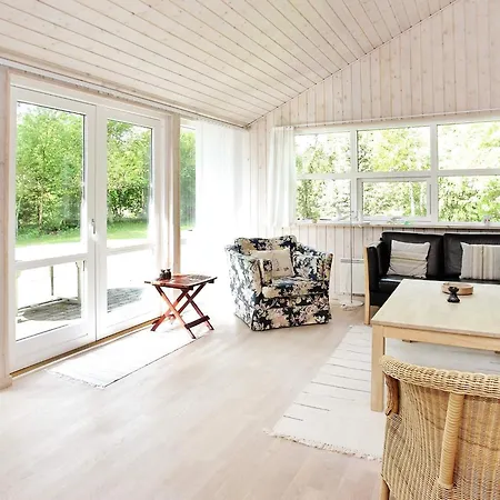 Tranquil Retreat Near Golf - By Traum Ferienhaus Bunken