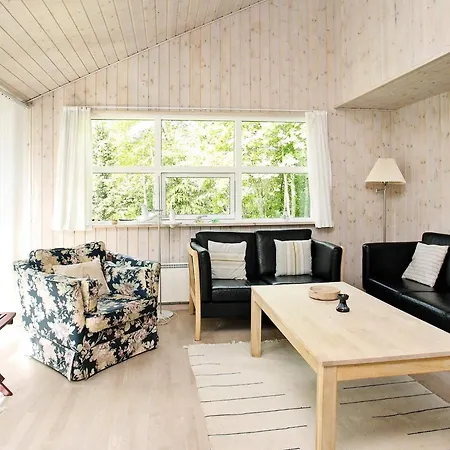 Tranquil Retreat Near Golf - By Traum Ferienhaus *