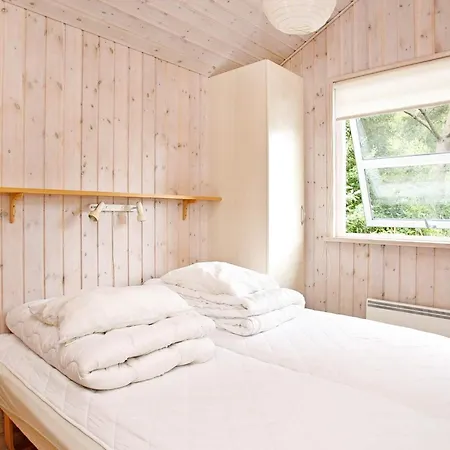 4 Star In Albaek *