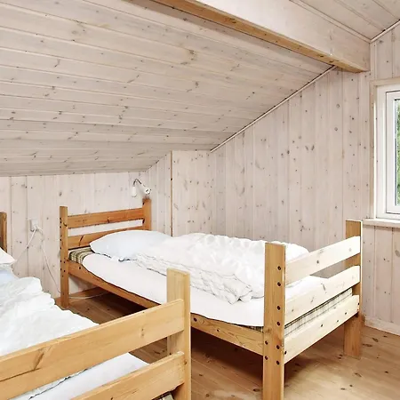 4 Star In Albaek Bunken