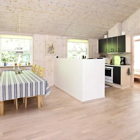 4 Star Holiday Home In Albaek * Bunken
